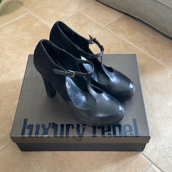 Luxury Rebel Odette - Picture 2 of 2